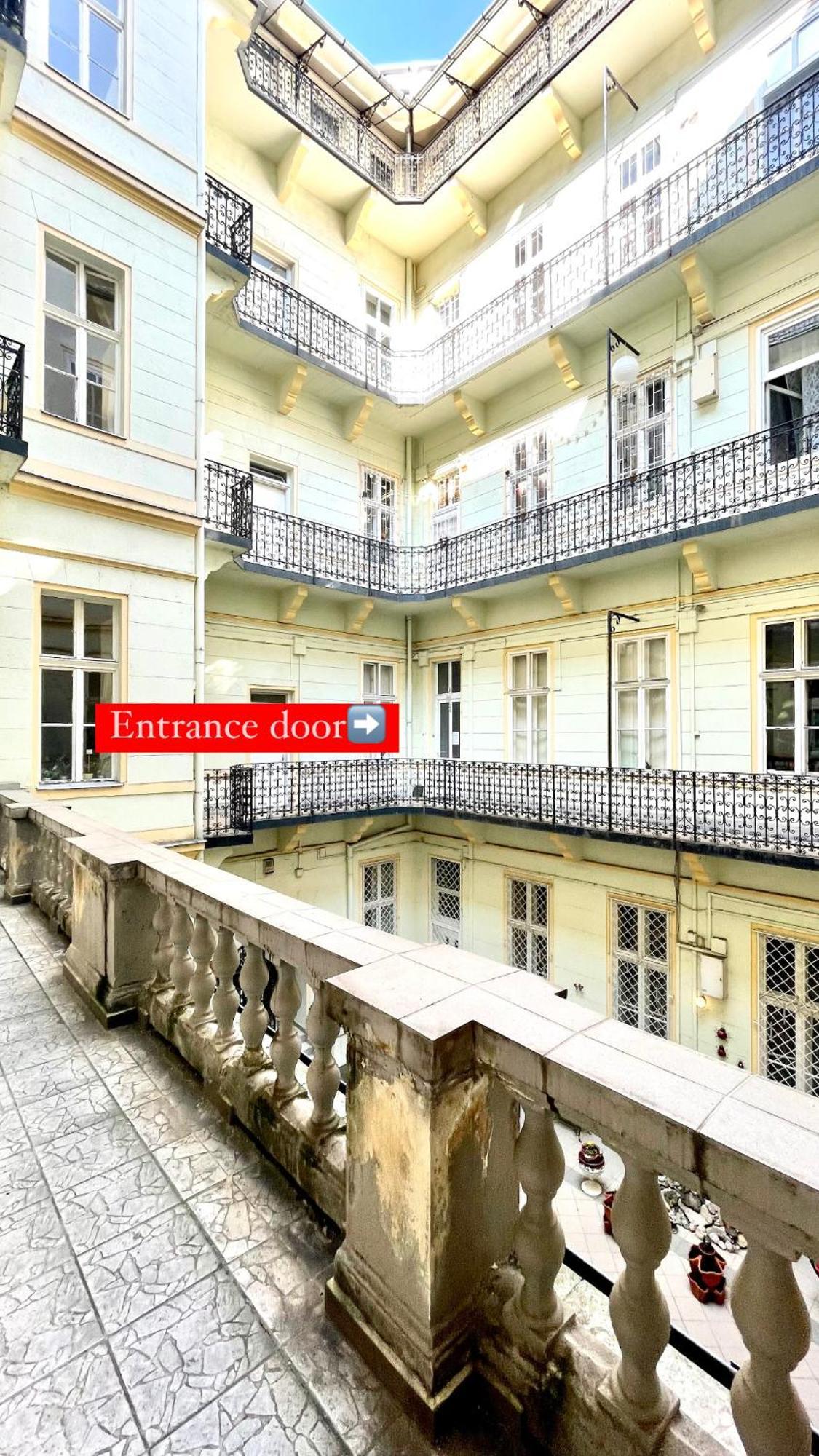 Amazing Swedish 3 Rooms Apartment In The City Center Будапешт Экстерьер фото